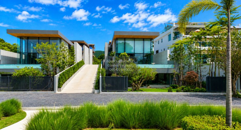 For sale 4 bedrooms villa in Mueang Phuket, Phuket