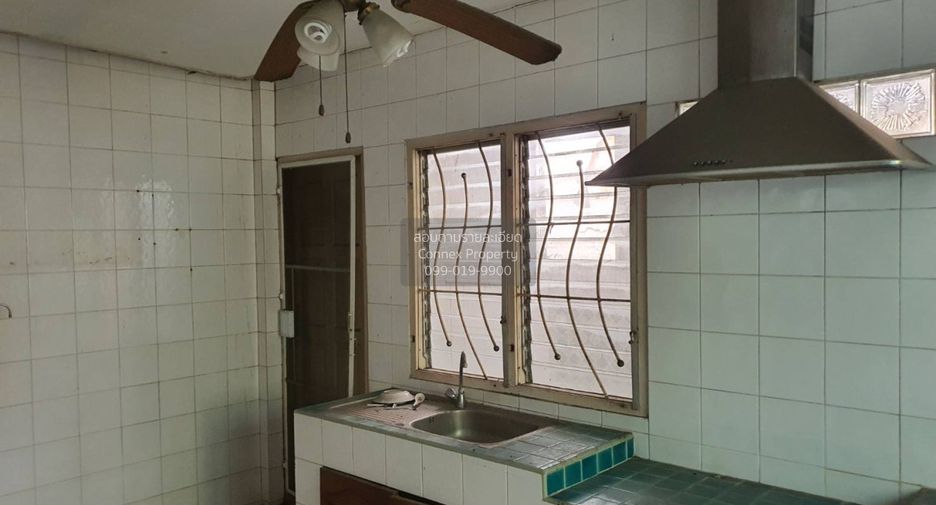 For sale 5 bedrooms house in Bang Bua Thong, Nonthaburi