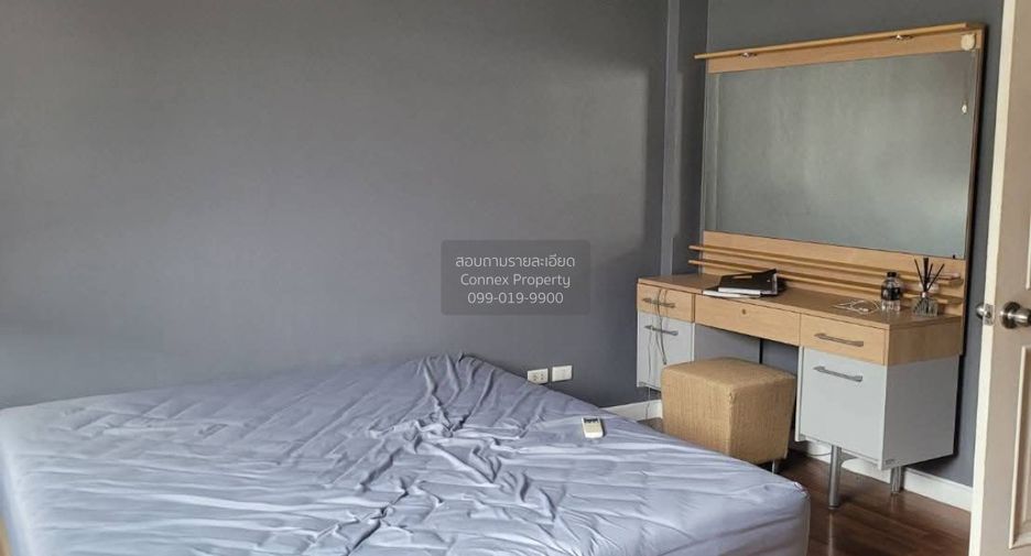 Casa adosada en venta de 3 habitaciones en Bang Kapi, Bangkok