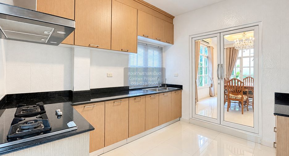 For sale 3 bedrooms house in Mueang Nonthaburi, Nonthaburi
