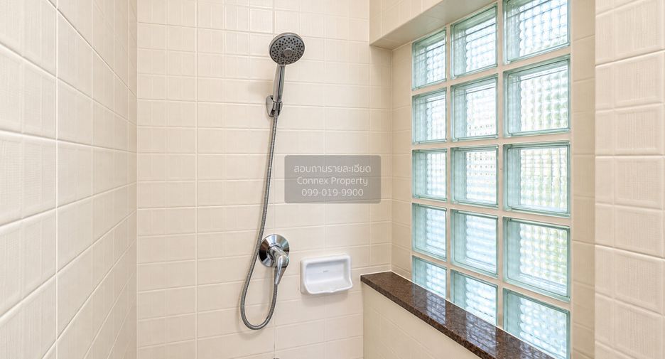 For sale 3 bedrooms house in Mueang Nonthaburi, Nonthaburi