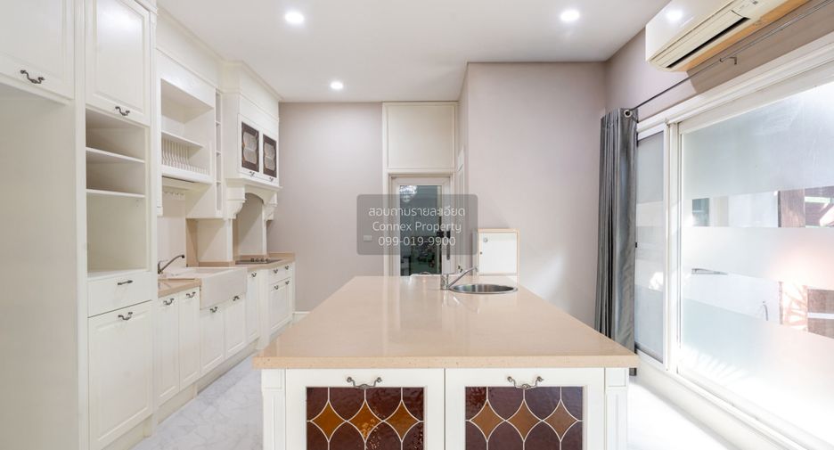 Haus zum Kauf mit 5 Zimmer in Pak Kret, Nonthaburi