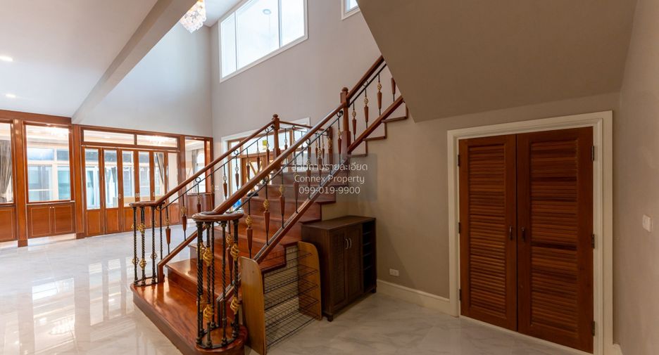 Haus zum Kauf mit 5 Zimmer in Pak Kret, Nonthaburi
