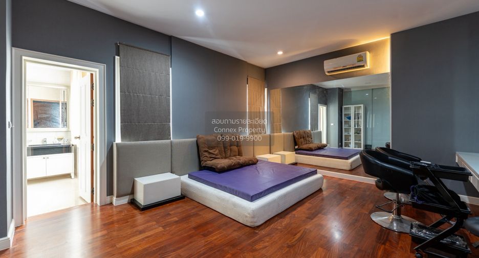 Haus zum Kauf mit 5 Zimmer in Pak Kret, Nonthaburi