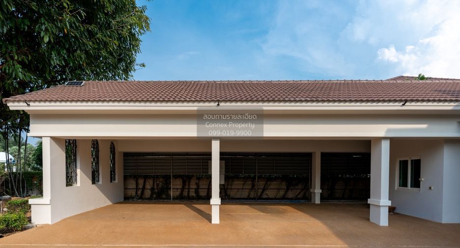 Haus zum Kauf mit 5 Zimmer in Pak Kret, Nonthaburi