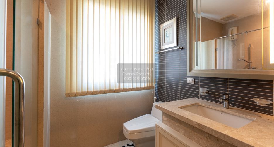 Haus zum Kauf mit 5 Zimmer in Pak Kret, Nonthaburi