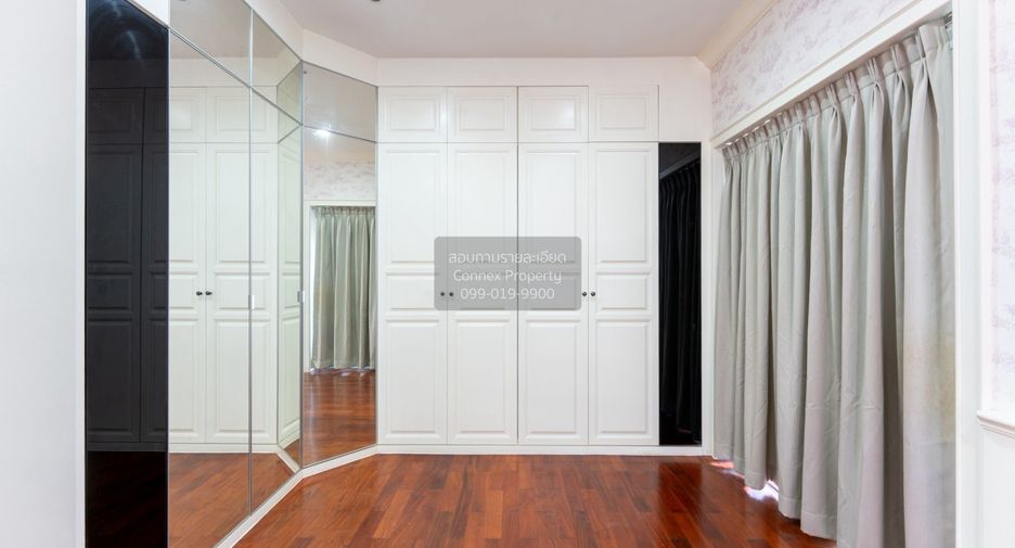 Haus zum Kauf mit 5 Zimmer in Pak Kret, Nonthaburi