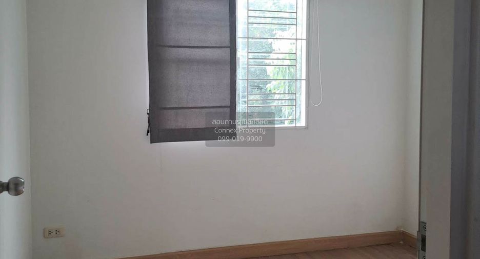 For sale 3 bedrooms townhouse in Bang Khen, Bangkok