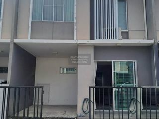 For sale 3 bedrooms townhouse in Bang Khen, Bangkok