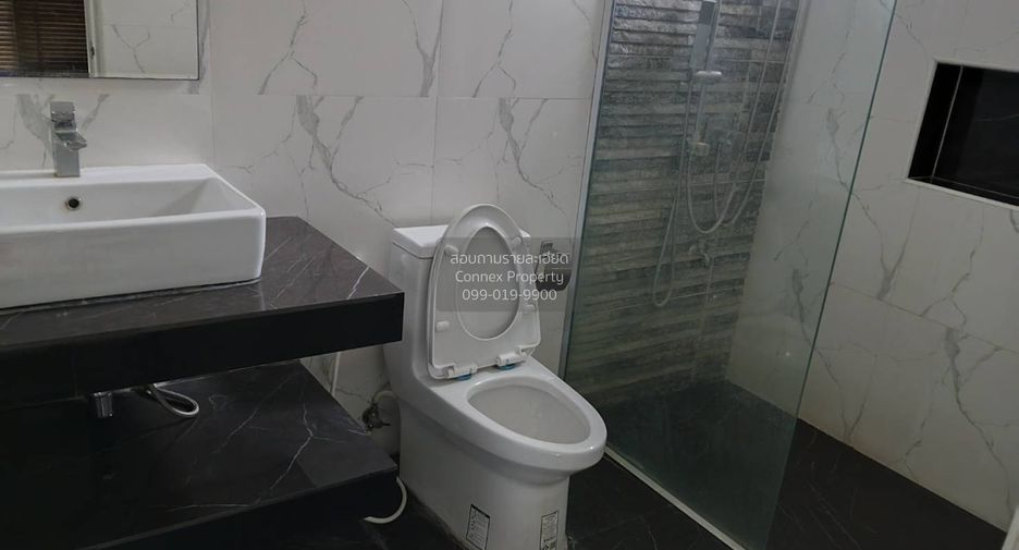 出售 4 卧室 独立屋 在 Lat Lum Kaeo, Pathum Thani