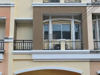 For sale 4 bedrooms townhouse in Bang Khun Thian, Bangkok