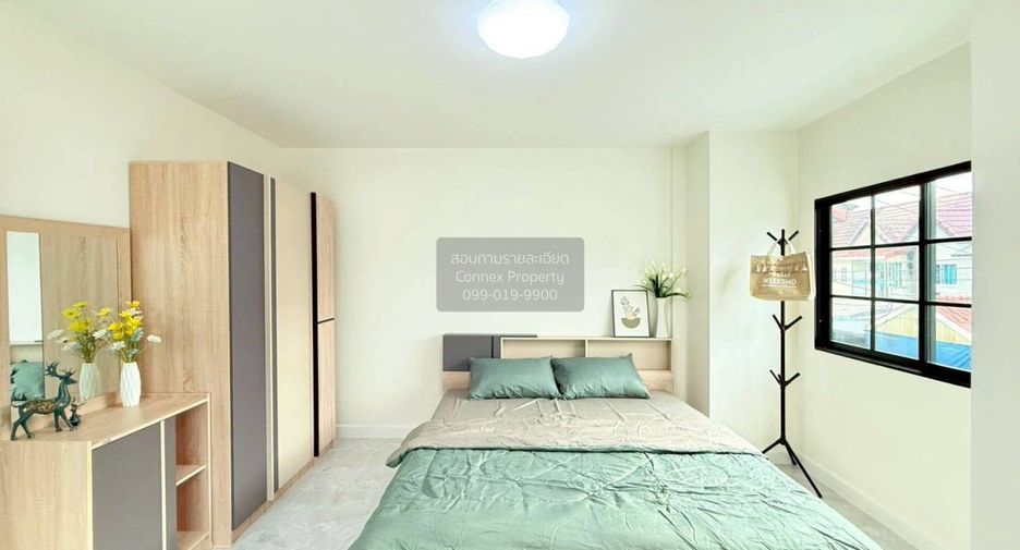 For sale 3 bedrooms townhouse in Min Buri, Bangkok