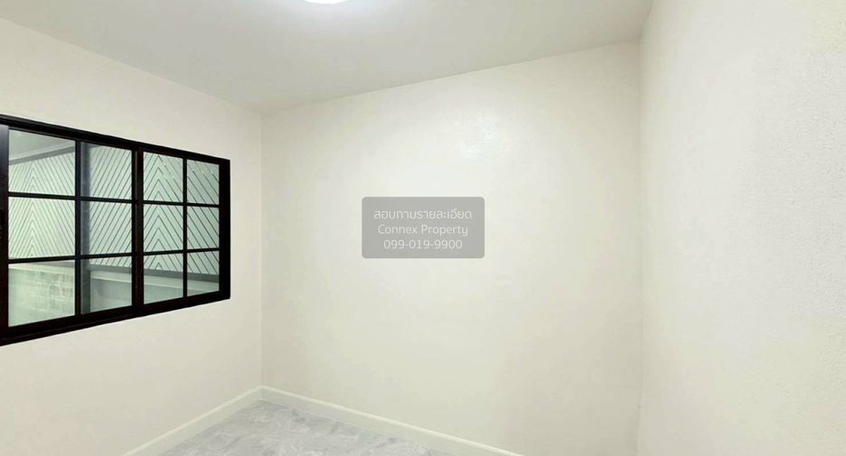 For sale 3 bedrooms townhouse in Min Buri, Bangkok