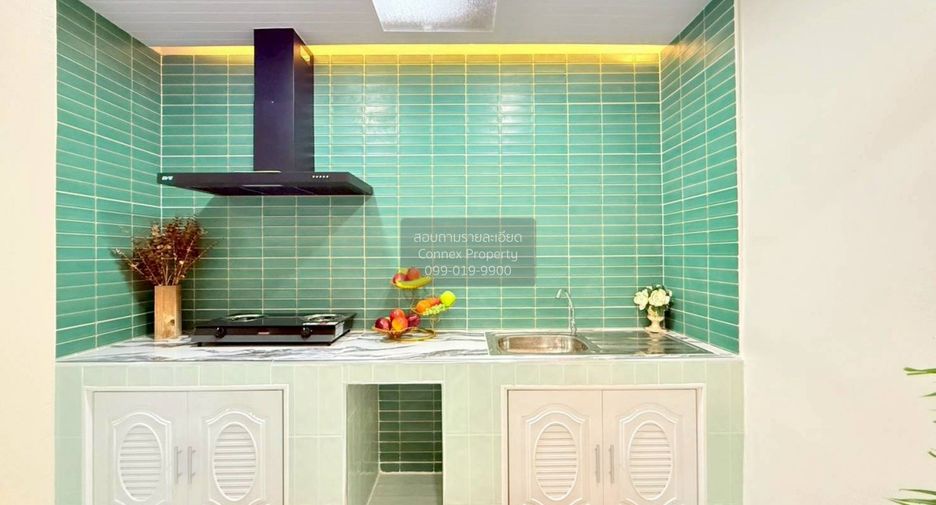 For sale 3 bedrooms townhouse in Min Buri, Bangkok