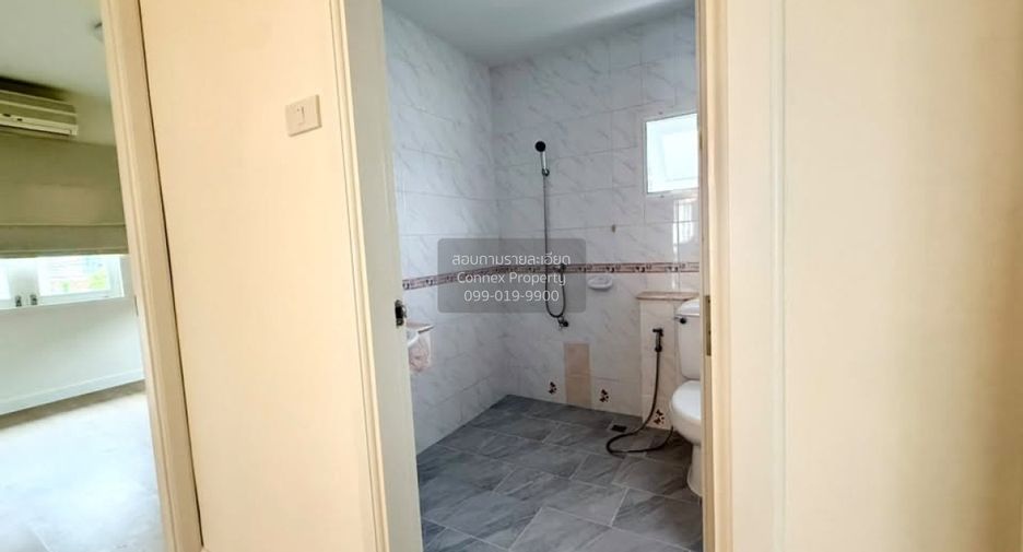Продажа 3 спальни дом в Лат Крабанг, Бангкок