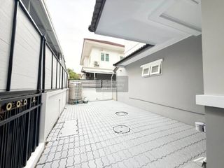 For sale 3 bedrooms house in Lat Krabang, Bangkok
