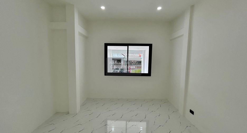 For sale 3 bedrooms house in Mueang Phuket, Phuket