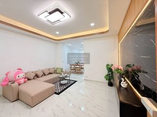 For sale 2 bedrooms townhouse in Saphan Sung, Bangkok