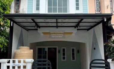 For sale 2 bedrooms townhouse in Khlong Sam Wa, Bangkok