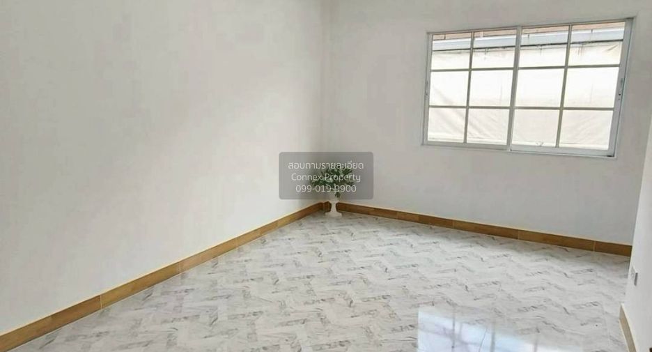 For sale 2 bedrooms townhouse in Khlong Sam Wa, Bangkok