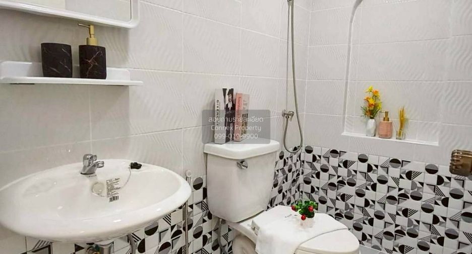 For sale 2 bedrooms townhouse in Khlong Sam Wa, Bangkok