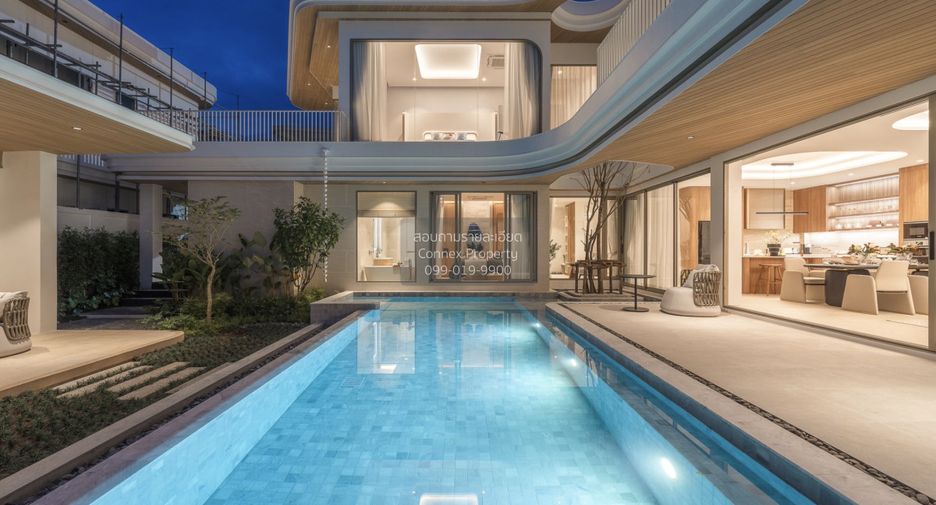 For sale 4 bedrooms villa in Mueang Phuket, Phuket
