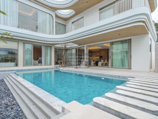 For sale 4 bedrooms villa in Mueang Phuket, Phuket
