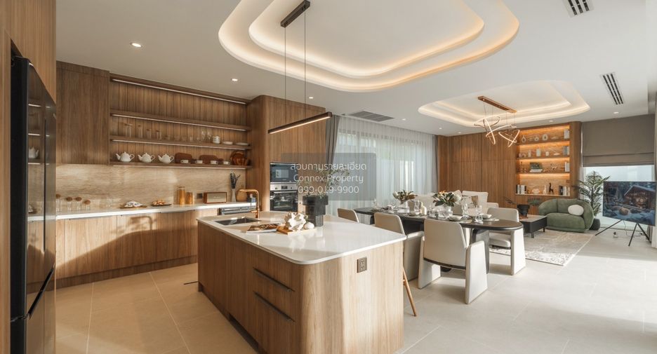 For sale 4 bedrooms villa in Mueang Phuket, Phuket