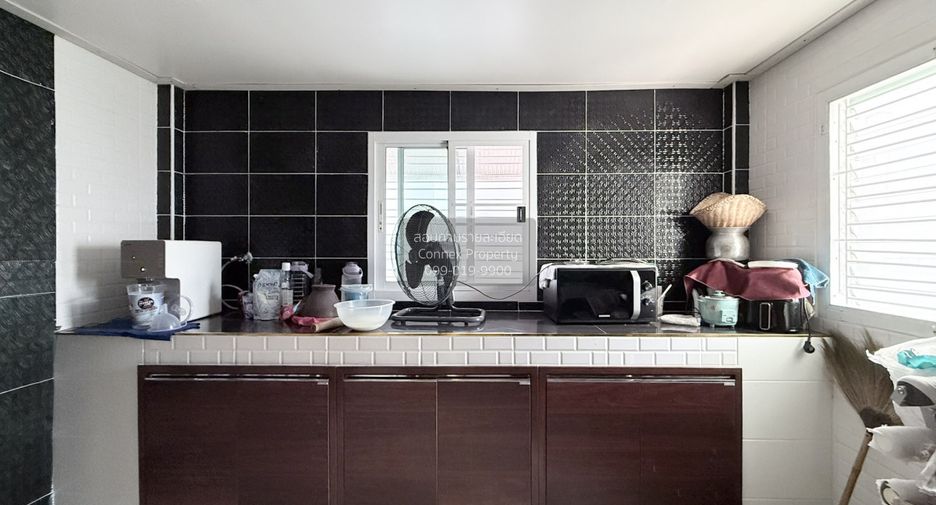 Haus zum Kauf mit 4 Zimmer in Mueang Nonthaburi, Nonthaburi