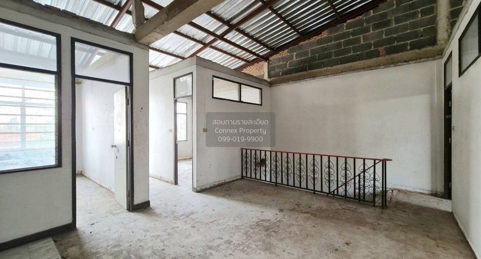 For sale 10 bedrooms townhouse in Don Mueang, Bangkok