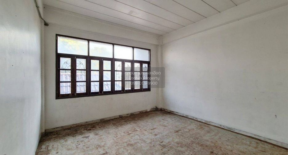 For sale 10 bedrooms townhouse in Don Mueang, Bangkok