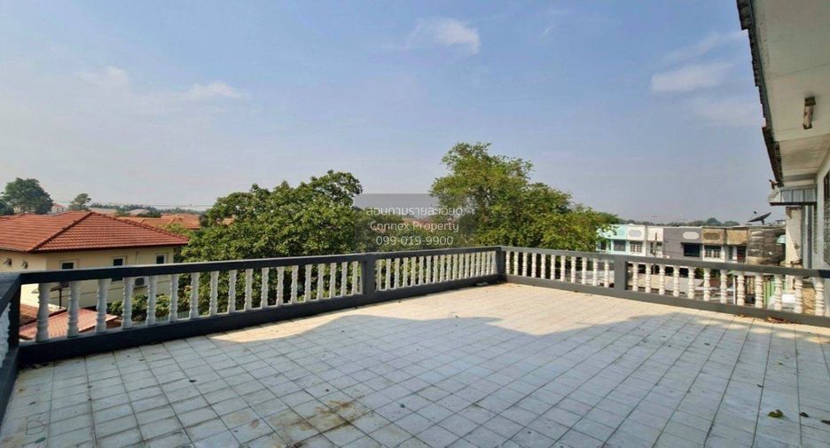 For sale 10 bedrooms townhouse in Don Mueang, Bangkok