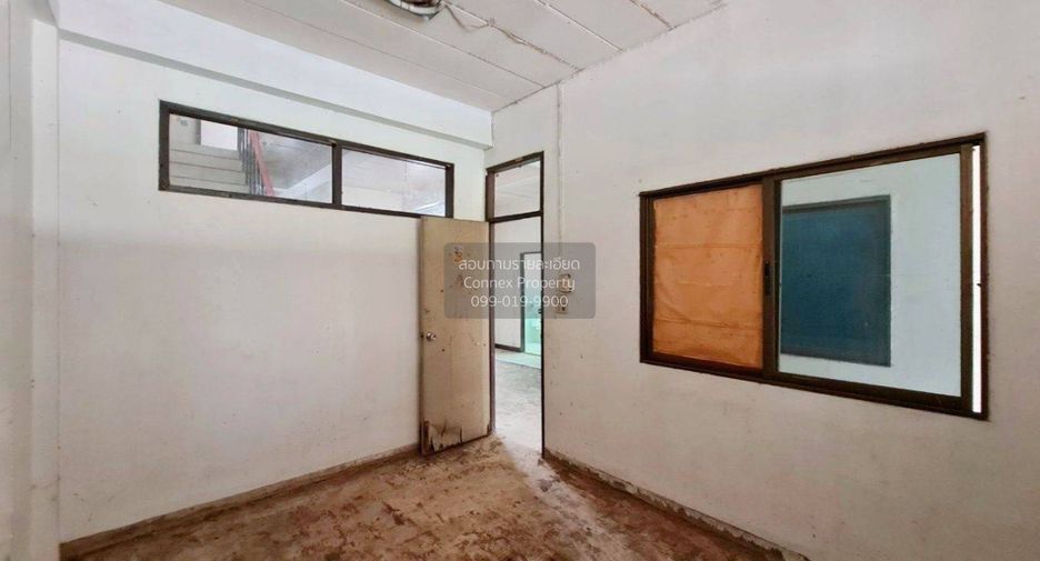 For sale 10 bedrooms townhouse in Don Mueang, Bangkok