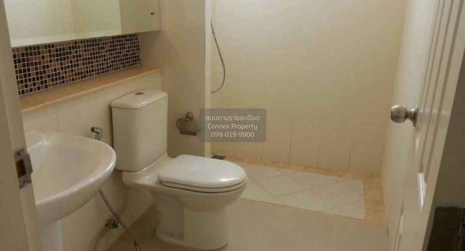 For sale 3 bedrooms house in Khlong Sam Wa, Bangkok
