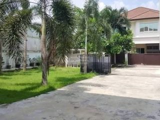 For sale 3 bedrooms house in Khlong Sam Wa, Bangkok