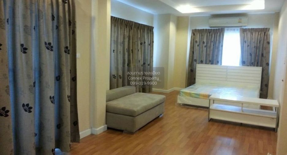 For sale 3 bedrooms house in Khlong Sam Wa, Bangkok