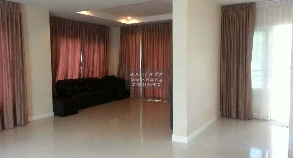 For sale 3 bedrooms house in Khlong Sam Wa, Bangkok