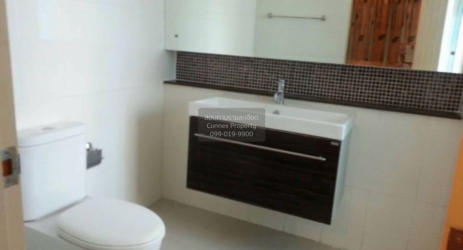 For sale 3 bedrooms house in Khlong Sam Wa, Bangkok