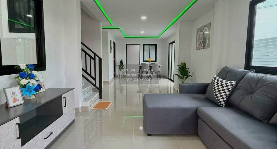 For sale 4 bedrooms townhouse in Sai Noi, Nonthaburi