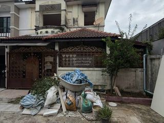 For sale 4 bedrooms townhouse in Sai Noi, Nonthaburi