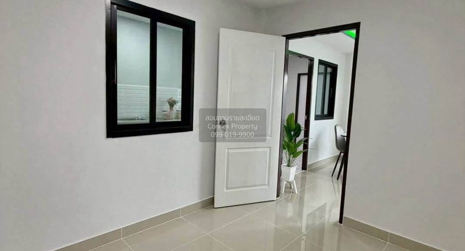 For sale 4 bedrooms townhouse in Sai Noi, Nonthaburi