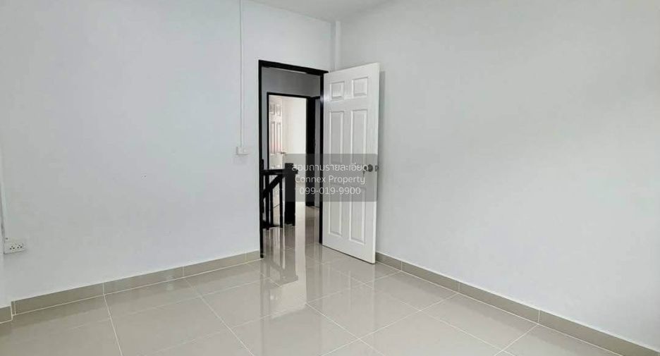 For sale 4 bedrooms townhouse in Bang Bua Thong, Nonthaburi