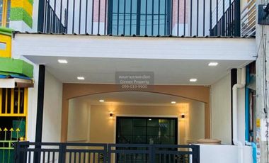 For sale 3 bedrooms townhouse in Sai Noi, Nonthaburi