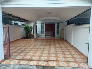 For sale 3 bedrooms townhouse in Bueng Kum, Bangkok