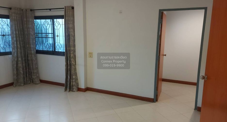 For sale 3 bedrooms townhouse in Bueng Kum, Bangkok