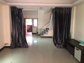 For sale 2 bedrooms townhouse in Mueang Samut Prakan, Samut Prakan