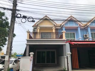 For sale 2 bedrooms townhouse in Mueang Samut Prakan, Samut Prakan