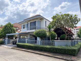For sale 3 bedrooms house in Khlong Sam Wa, Bangkok