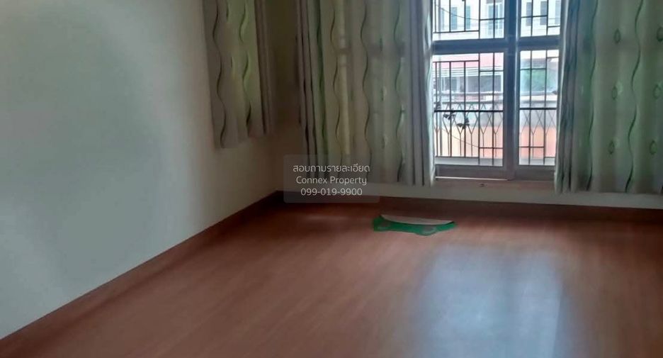 出售 4 卧室 独立屋 在 Mueang Samut Sakhon, Samut Sakhon