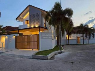 For sale 4 bedrooms house in Mueang Phuket, Phuket
